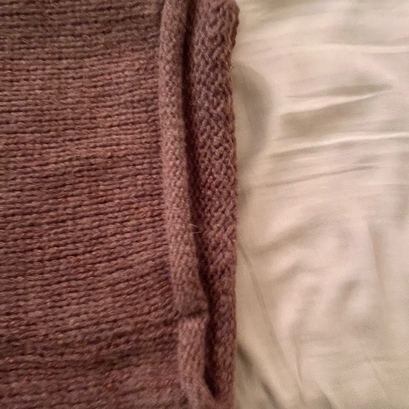 Very soft brown oversized sweater. Worn once XL - Picture 2 of 2